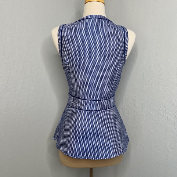 NWT Banana Republic textured Riviera Blue peplum top Size 8 - Picture 2 of 11